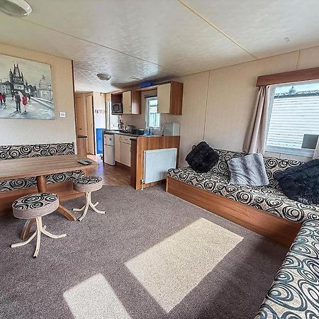 8 Berth Caravan With Decking At Sunnydale In Lincolnshire Ref 35087S Louth  Ngoại thất bức ảnh