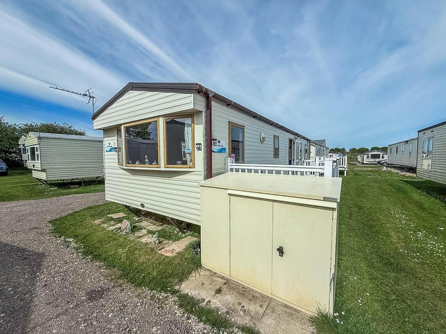 8 Berth Caravan With Decking At Sunnydale In Lincolnshire Ref 35087S Louth  Ngoại thất bức ảnh