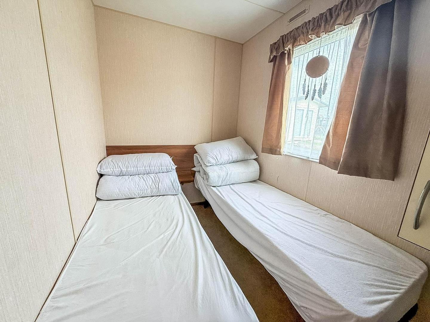 8 Berth Caravan With Decking At Sunnydale In Lincolnshire Ref 35087S Louth  Ngoại thất bức ảnh